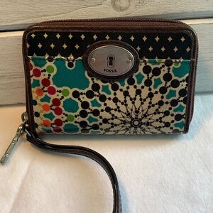 Fossil Vintage Y2K Wristlet Wallet – Colourful, Compact & Functional
